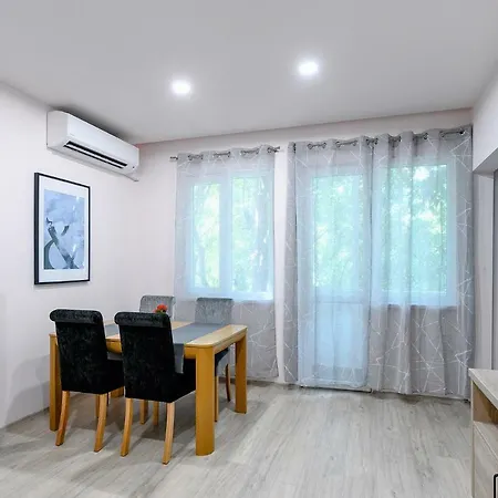 Appartement Thermi 1 *