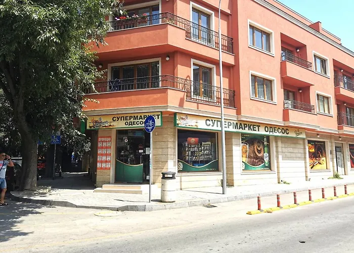 Apartment Thermi 1 *